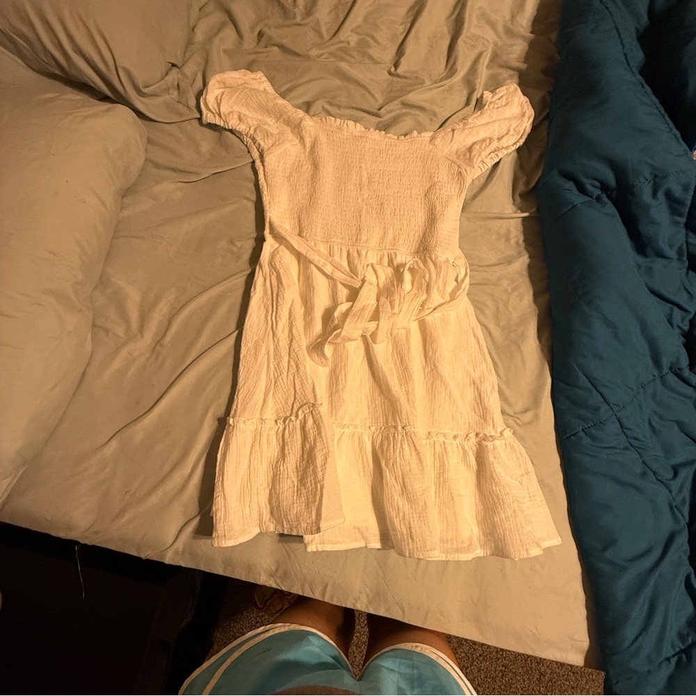 Charming women’s white Dress
